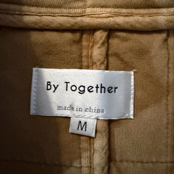 Neutral Quilted Jacket - Picture 3 of 3